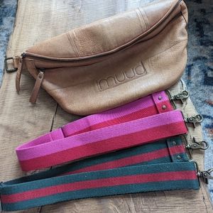 Mudd large leather sling plus two parker thatch straps